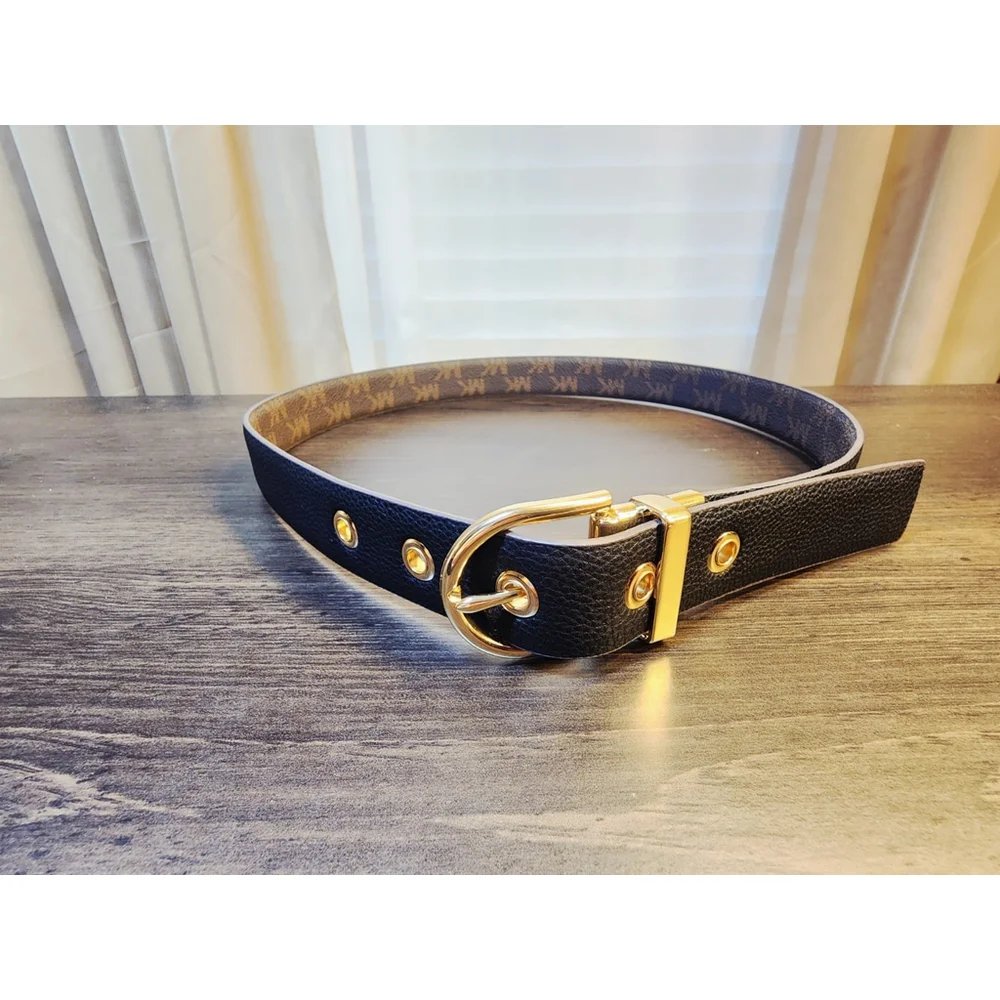 Michael Kors Women REVERSIBLE LEATHER Logo Belt SZ M MEDIUM Dark Brown & Black